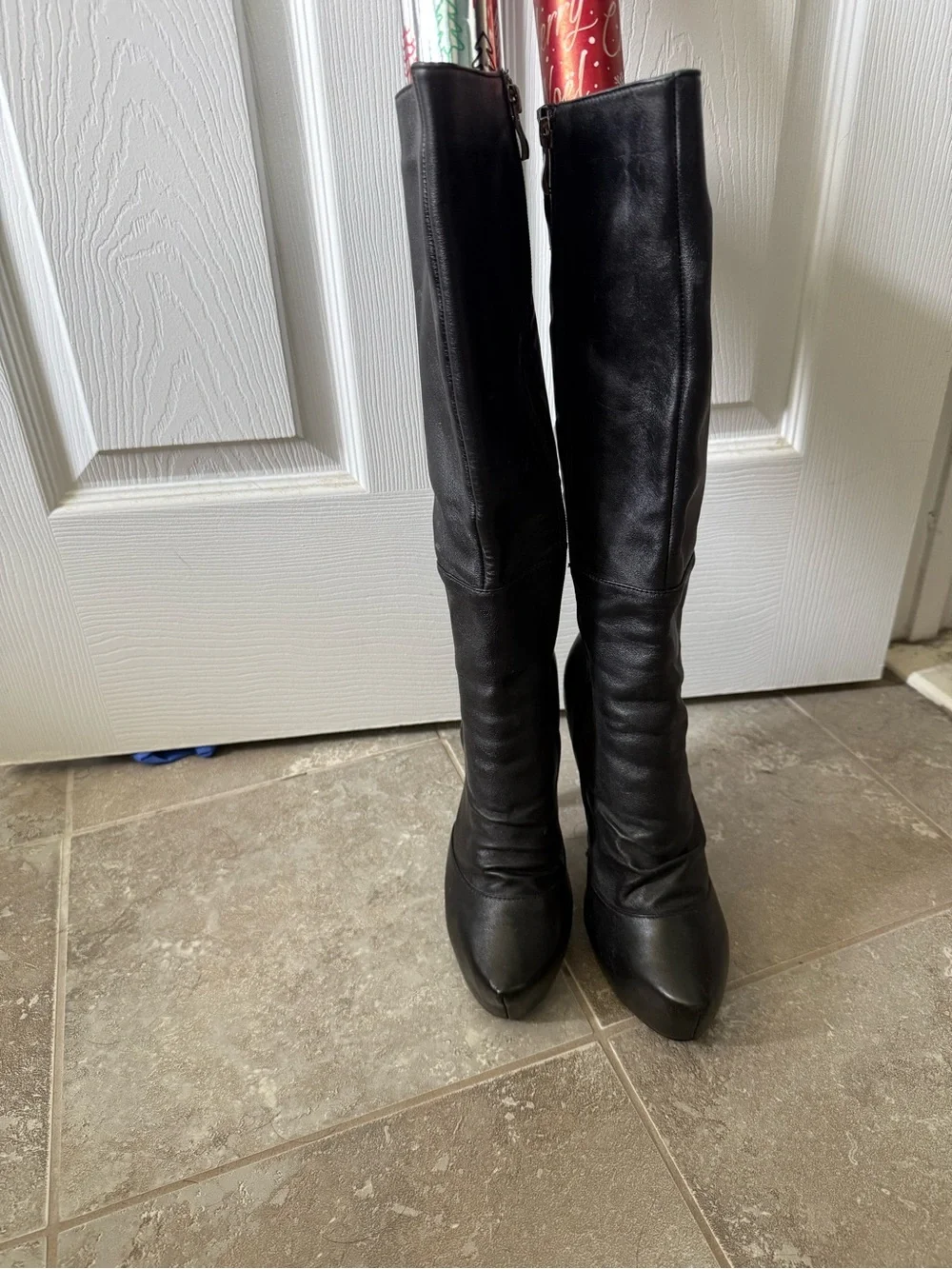 Steve Madden Black Knee high Leather Boots
